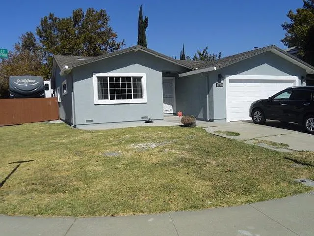 1881 McPeak Ct photo 1