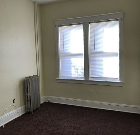 4th image of 530 S Main St