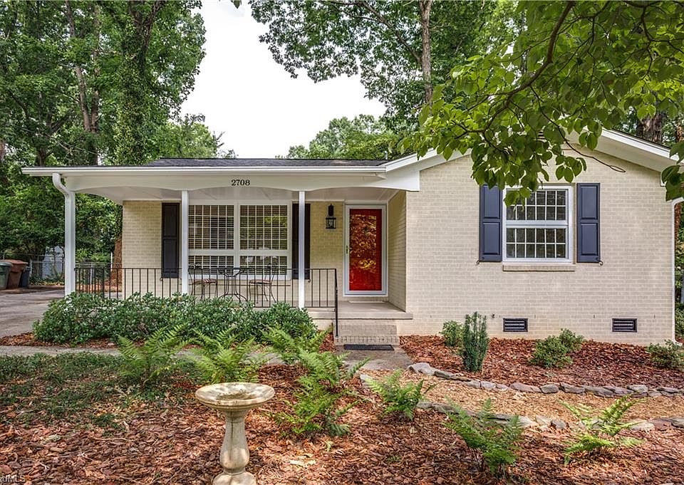 1st image of 2708 Holly Dr