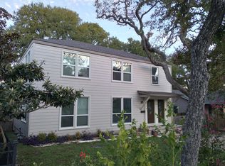 2204 Mountain View Rd #B, Austin, TX 78703