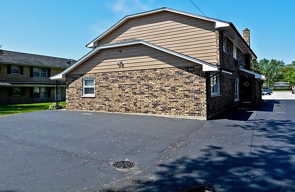 4th image of 14449 Van Buren St