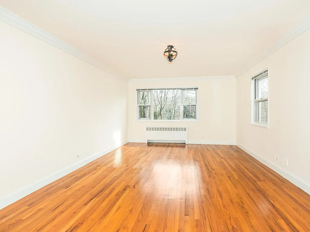2 bed, 900 sqft, $2,379 — Photo 4