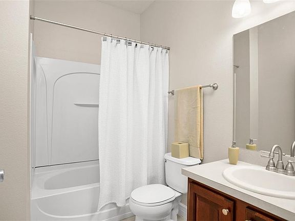 5th image of 12549 Oulton Cir