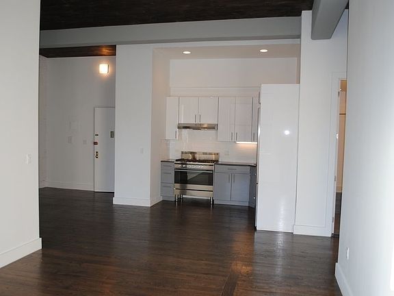 3rd image of 81 Clifton Pl APT 3G