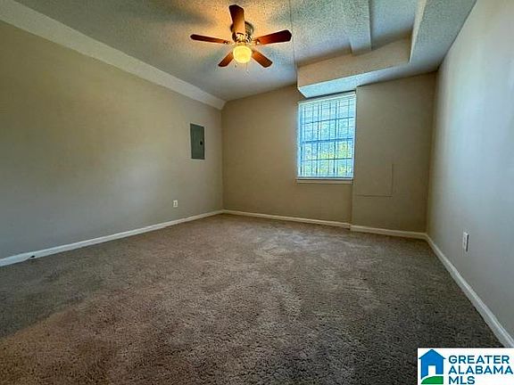 2nd image of 6100 Meadow Crest Cir