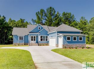 215 Dean Dr, Guyton, GA 31312