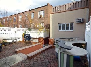 4718 Ditmars Blvd #1, Astoria, NY 11105
