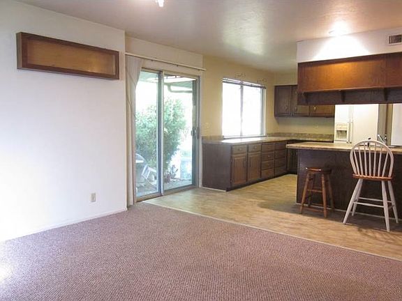 4th image of 8184 S Oak Creek Dr