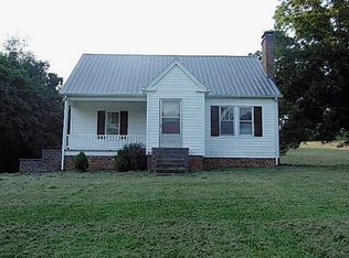 400 E Meeting St, Dandridge, TN 37725