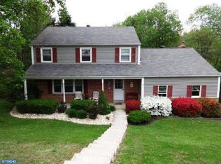 482 Rolling Dr, West Chester, PA 19380