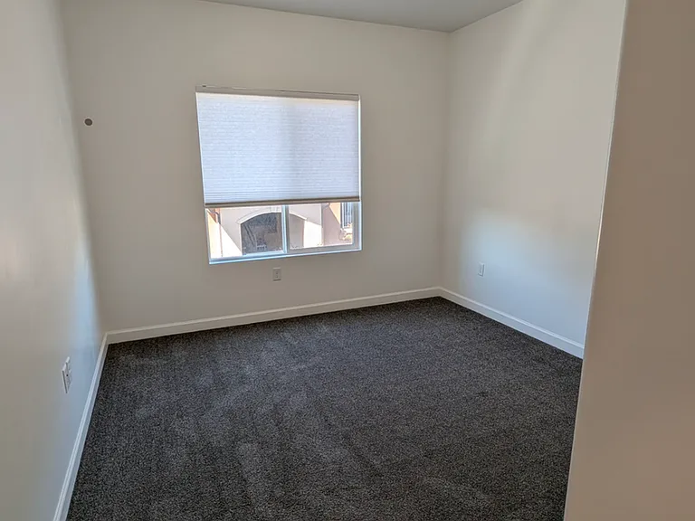344 S 740 W #302 — Photo 16