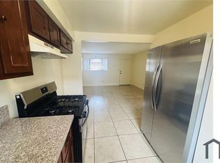 9715 S Broadway APT 1, Los Angeles, CA 90003