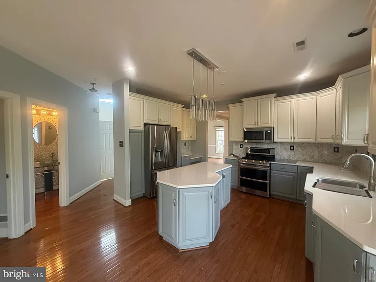 714 Marcus Cir — Photo 30
