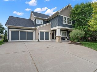 11605 Ivywood Trl, Woodbury, MN 55129