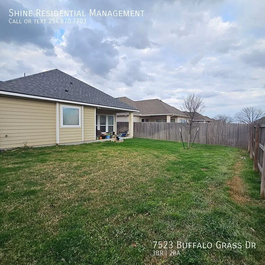 Modern 3BR Home with Open Concept Living, Granite Kitchen & Spacious Fenced Backyard in Temple, TX — Photo 2