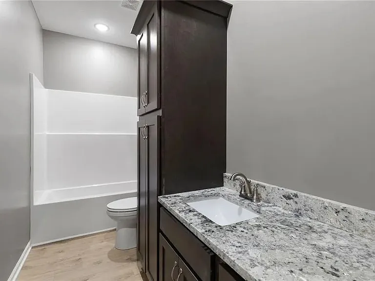 135 Cedar Ct — Photo 21