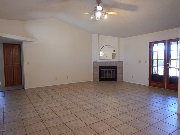 5th image of 3716 Miller St