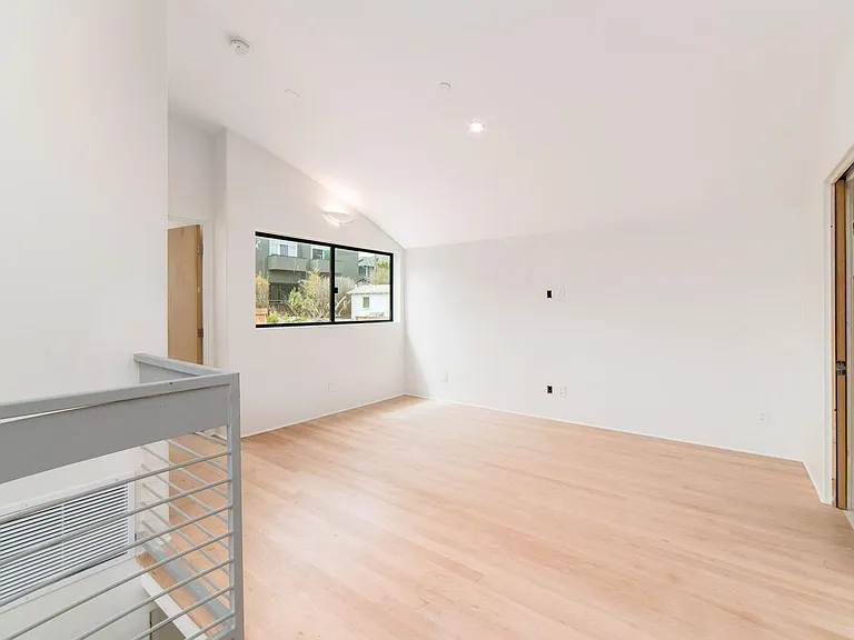157 W Leucadia Blvd — Photo 47