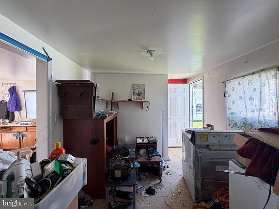 3rd image of 201 Boundary Ave