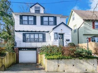 96 Hillcrest Rd, Mount Vernon, NY 10552