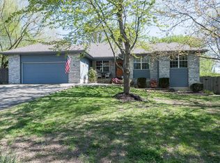610 E Grayrock Pl, Springfield, MO 65810