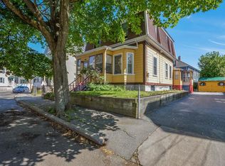 15 Waverly St, Lynn, MA 01904