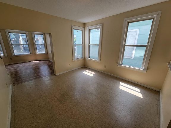 2nd image of 302 Greenwich Avenue # Fl 1ST