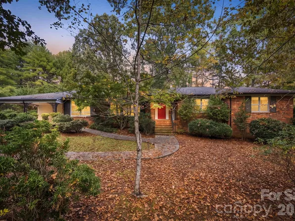 1211 Laurel St NE, Valdese, NC 28690