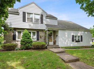 2845 Oneida St, Utica, NY 13501