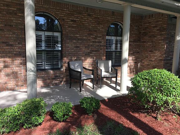 4th image of 3053 Bridgeview Dr