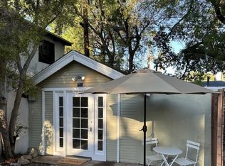 2080 N Lake Ave, Altadena, CA 91001
