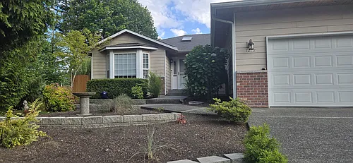 7212 54th Pl NE Photo 1
