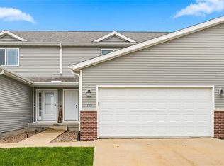 159 Woodstone Ln SW, Cedar Rapids, IA 52404