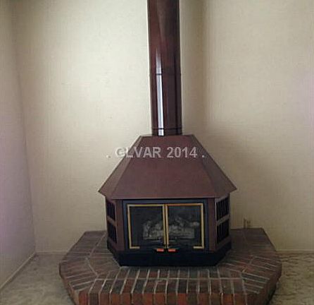 3rd image of 5455 Burkshire Dr