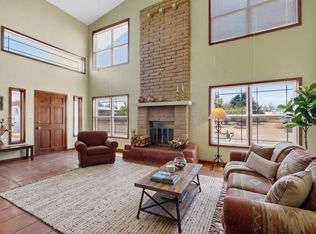 257 Sunnyslope St SW, Albuquerque, NM 87105