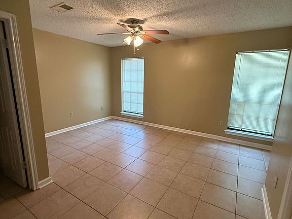 5th image of 1126 Willow Creek Dr #1128