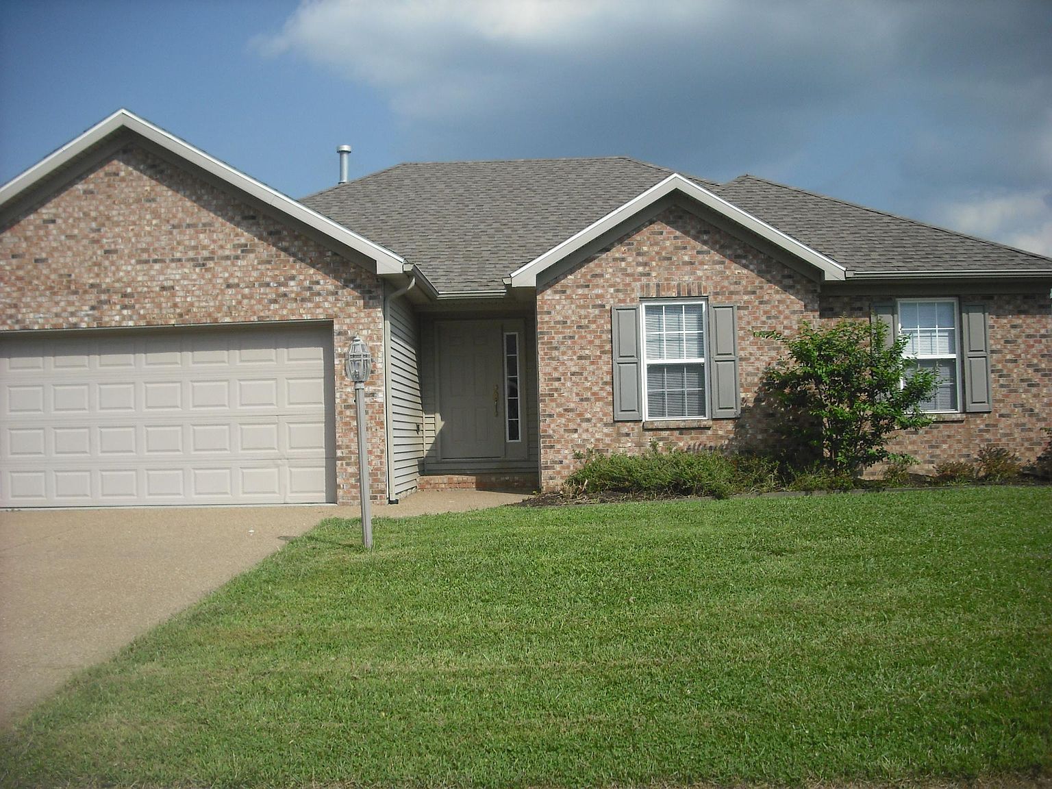 ゆゆ 9401 Hedgewood Ct, Evansville, IN 47725 | Zillow