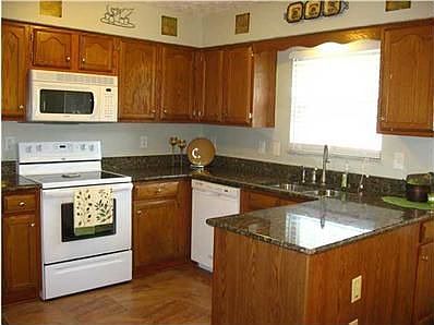 3rd image of 5959 Epernay Way