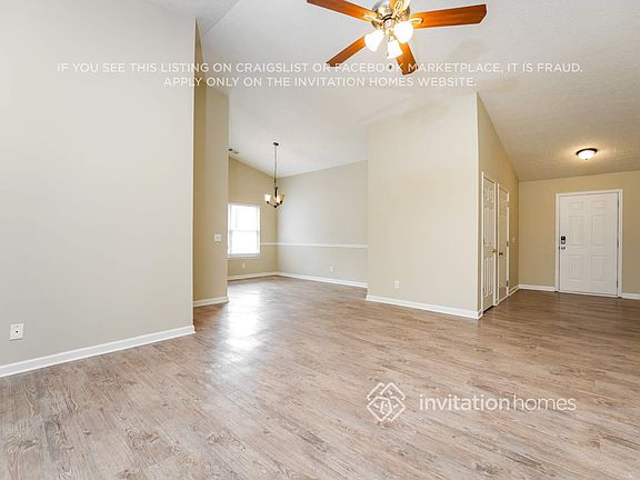 3rd image of 455 Crested View Dr