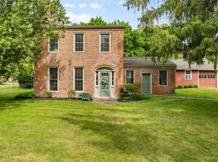 11 Caledonia Ave, Scottsville, NY 14546