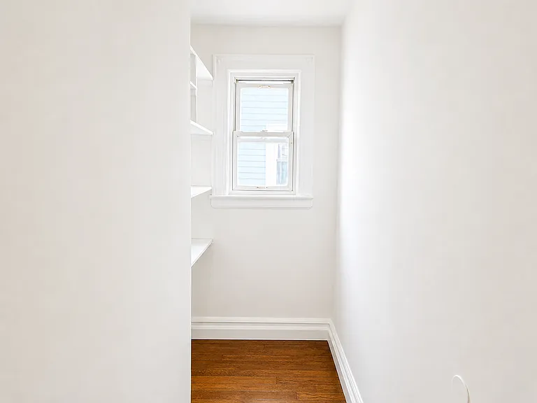 594 S 19th St #2 — Photo 13