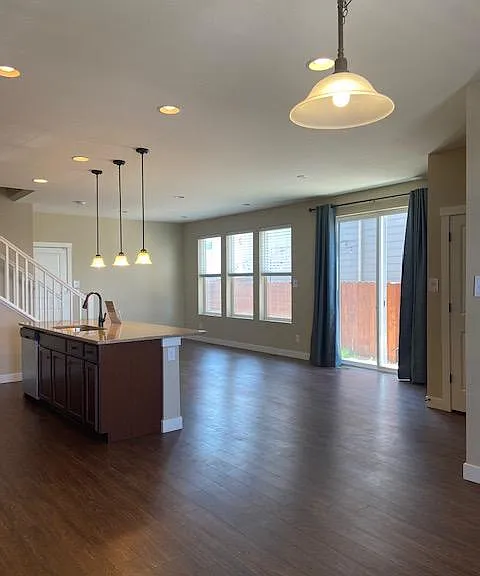 16523 Alcott Pl — Photo 9