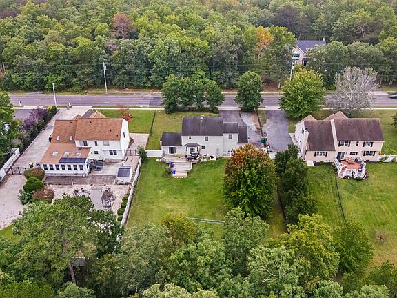 4th image of 253 E Great Creek Rd