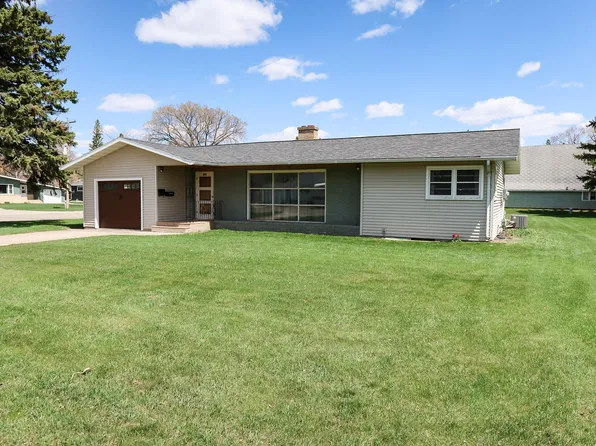 308 4th St E, Ada, MN 56510