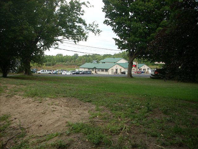 2nd image of 2358 Chateaugay St