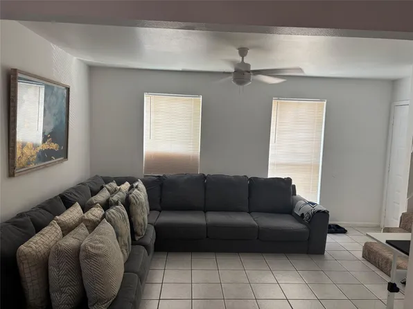 521 Ferguson St #4, Humble, TX 77338
