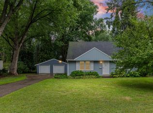8236 Queen Ave S, Bloomington, MN 55431