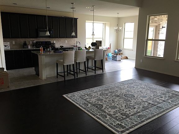 3rd image of 4208 Leeds Dr
