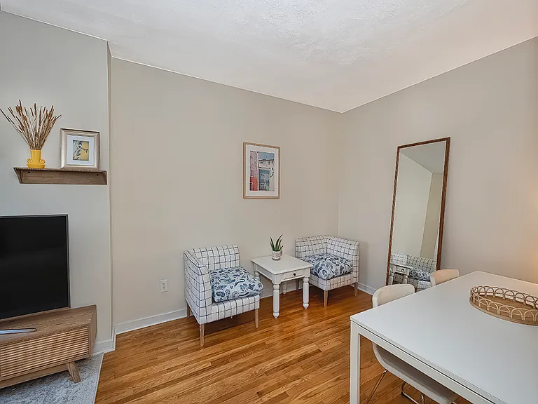5704 Hampton St #2 — Photo 22