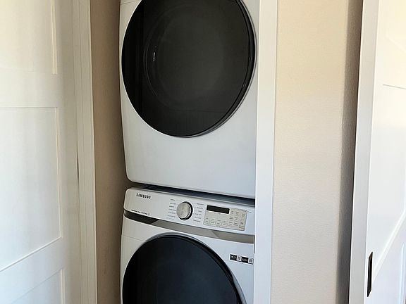 Washer dryer